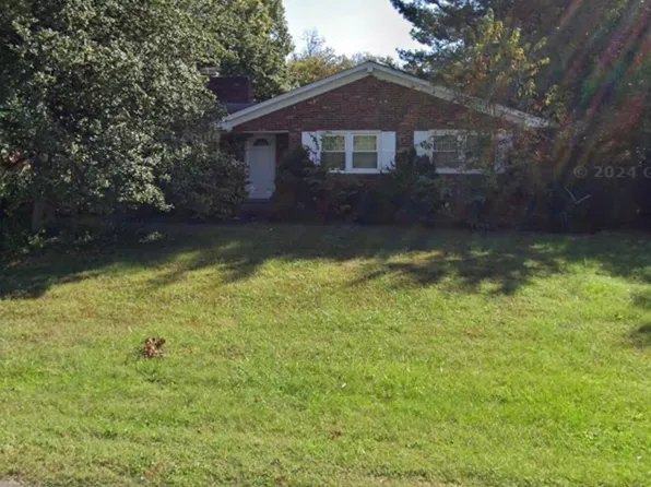 7705 Whitfield Dr, Louisville, KY 40218