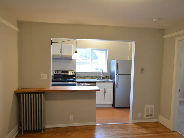 3013-3011 Beacon Ave S — Photo 8