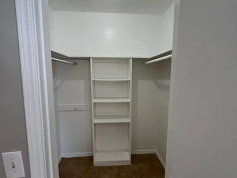 1 Bed 1 Bath Downstairs Unit — Photo 8