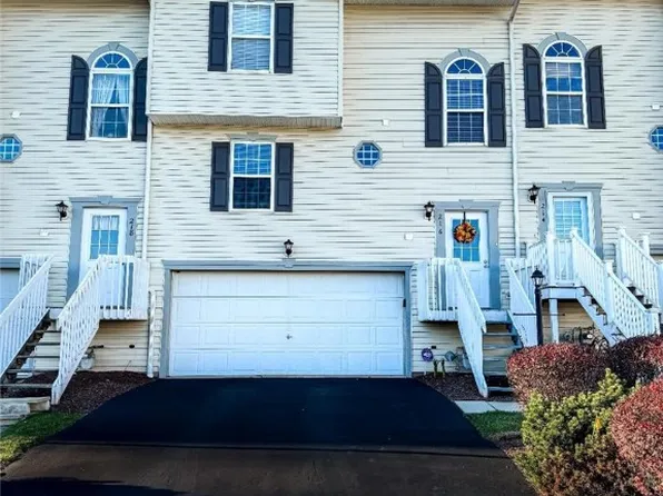 216 Manor View Dr, Manor, PA 15665