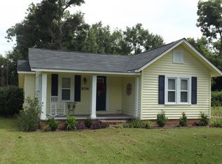 506 E 4th St, Donalsonville, GA 39845