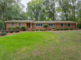 702 Tangle Dr, Jamestown, NC 27282