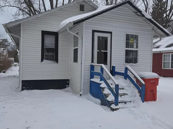 831 La Salle St, Benton Harbor, MI 49022