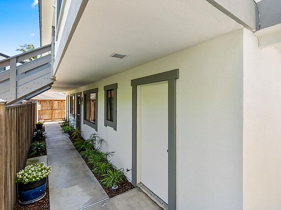 205 Huntington St #C, Huntington Beach, CA 92648 | Zillow