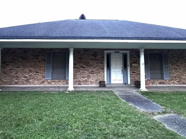 1745 Sherwood Forest Blvd, Baton Rouge, LA 70815