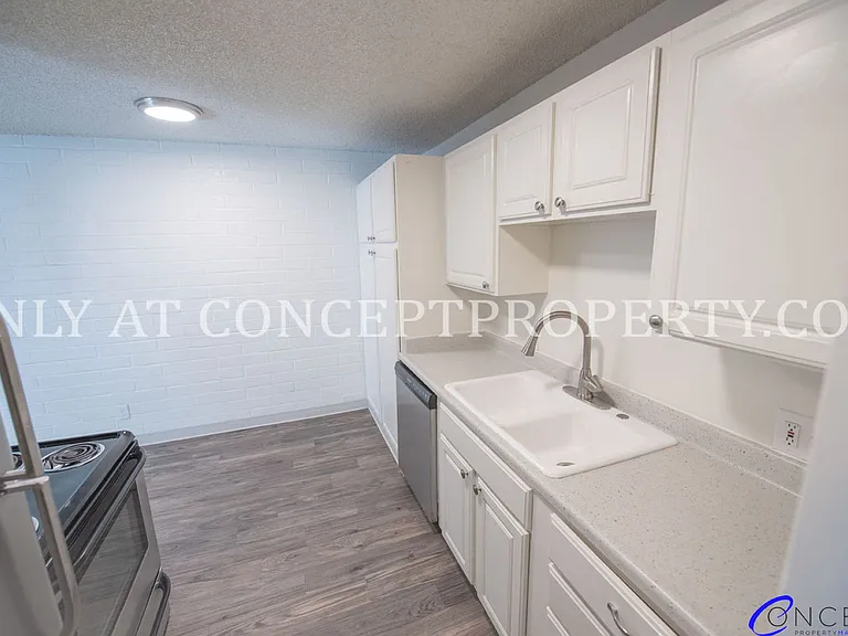 1155 E 200 S — Photo 21