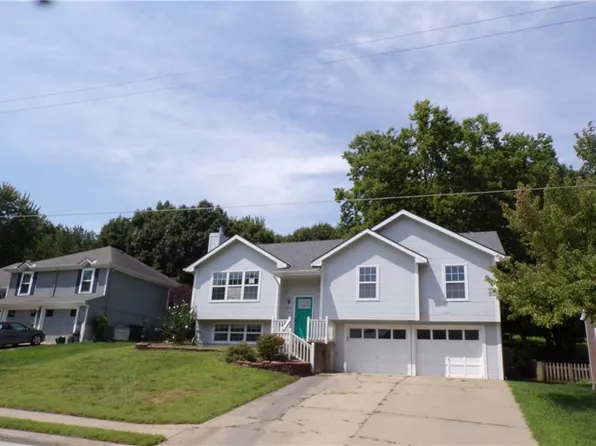 2204 S 19th Ter, Leavenworth, KS 66048