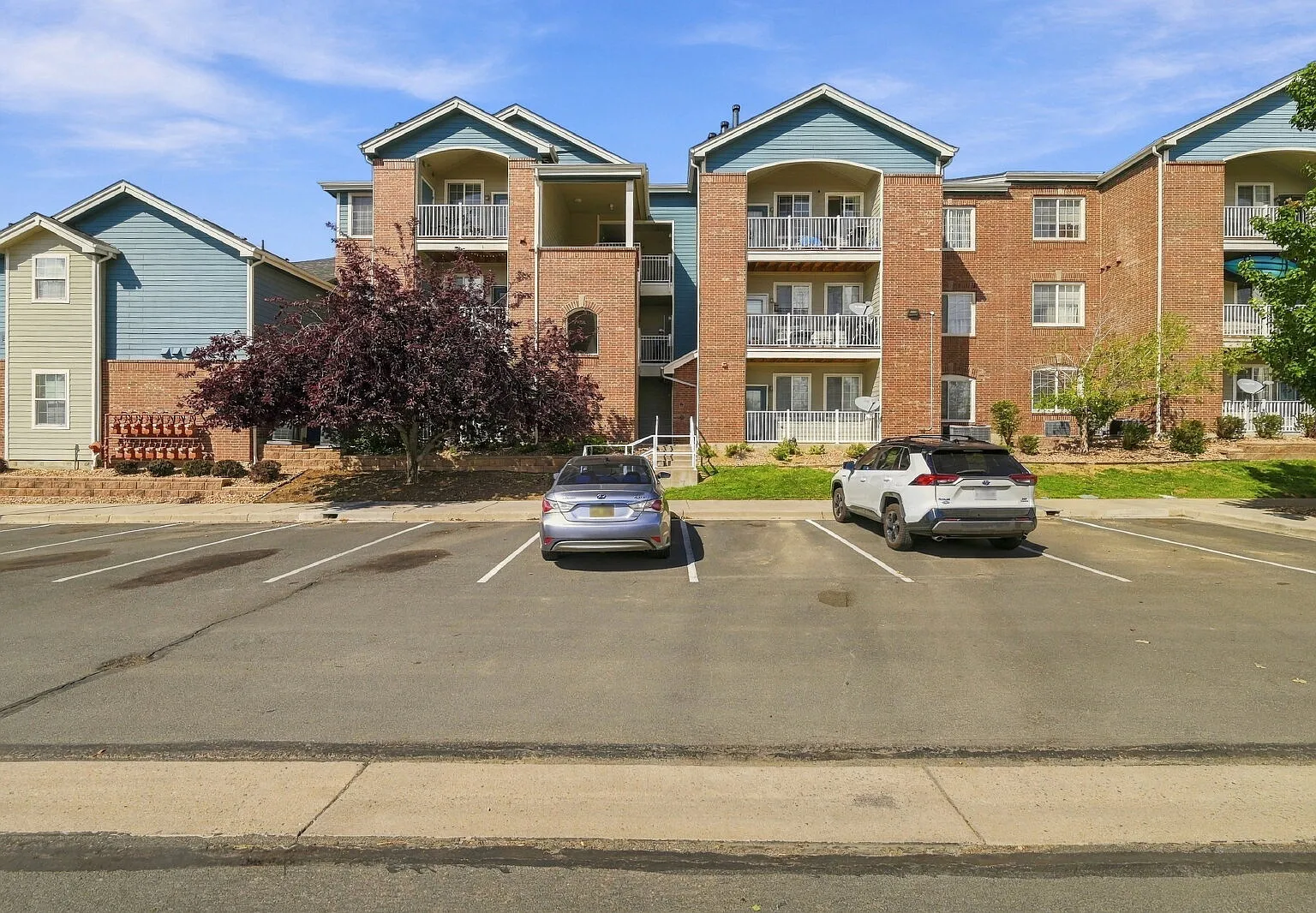 1 bed, 1.0 bath, 697 sqft, $1,680 — Photo 2