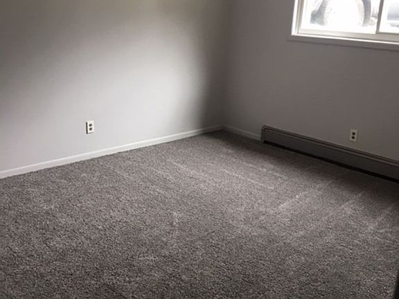 4th image of 2180 Meadowlawn Dr APT 7