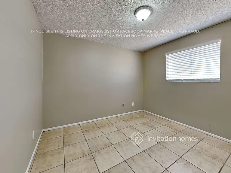 6813 W Montebello Ave — Photo 13