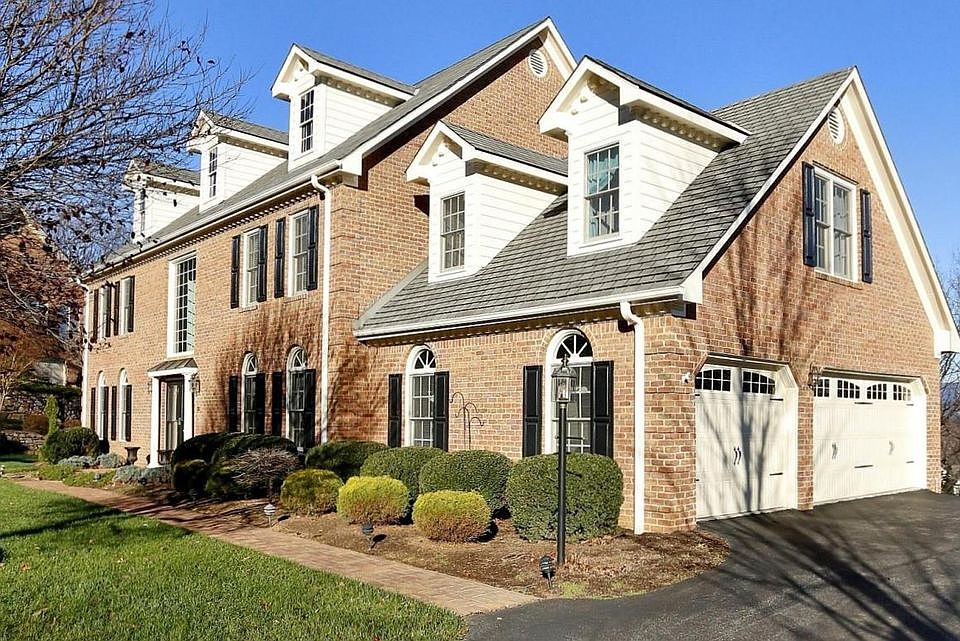 1st image of 6769 Hidden Woods Dr