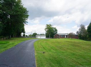 4376 Old Vincennes Rd, Floyds Knobs, IN 47119