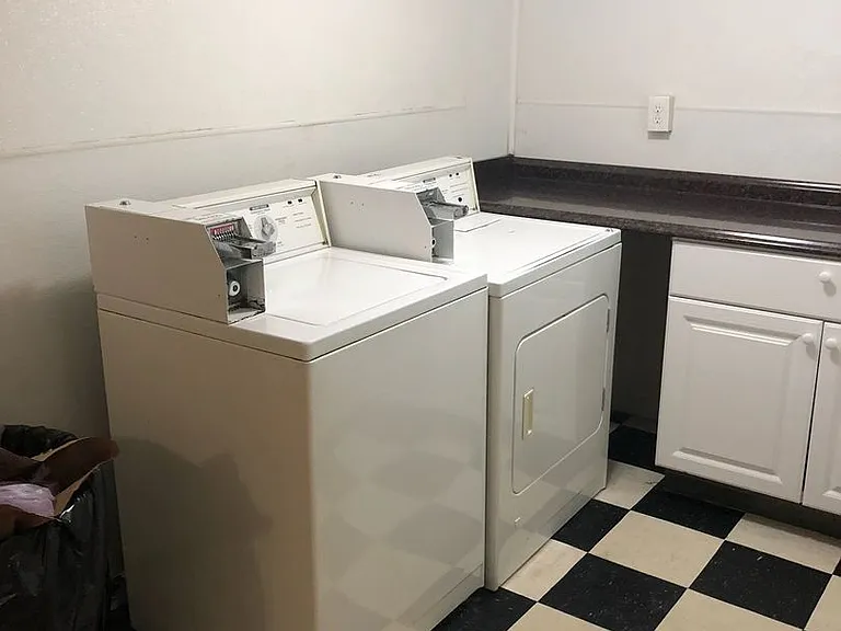 85 Meigs St #3B — Photo 16