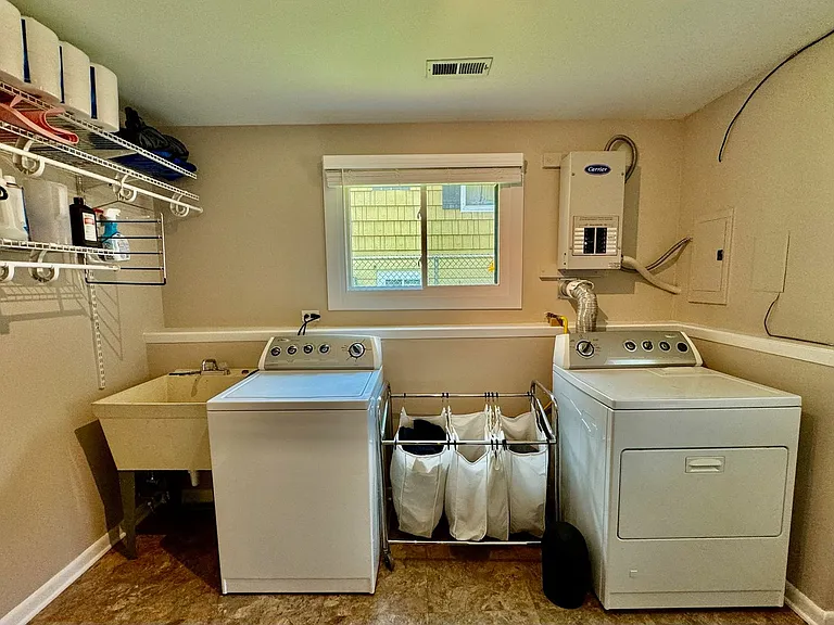 514 S Yale Ave — Photo 48