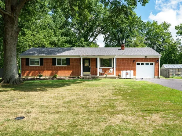 1108 Orchard Ln, Amelia, OH 45102