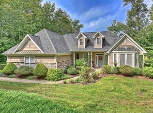 111 Hawkes Point Dr, Troutman, NC 28166