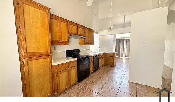 2101 E Pinedale Ave — Photo 5