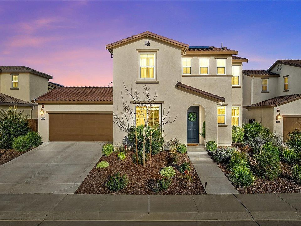 1st image of 208 Wisteria Circle