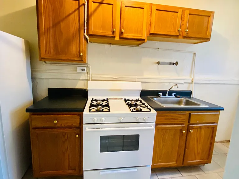 1128 W. Grace St.* — Photo 94