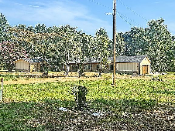 3rd image of 2718 Highway 32 W