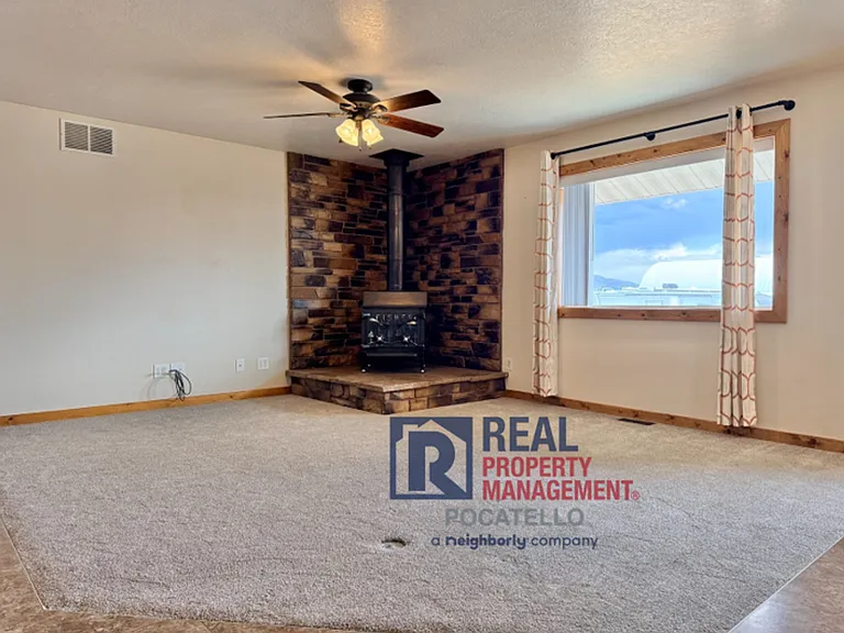 13355 N Dekay Rd — Photo 11