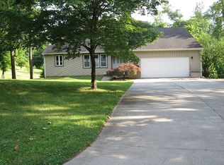 73 Magnolia Ln, Carbondale, IL 62903