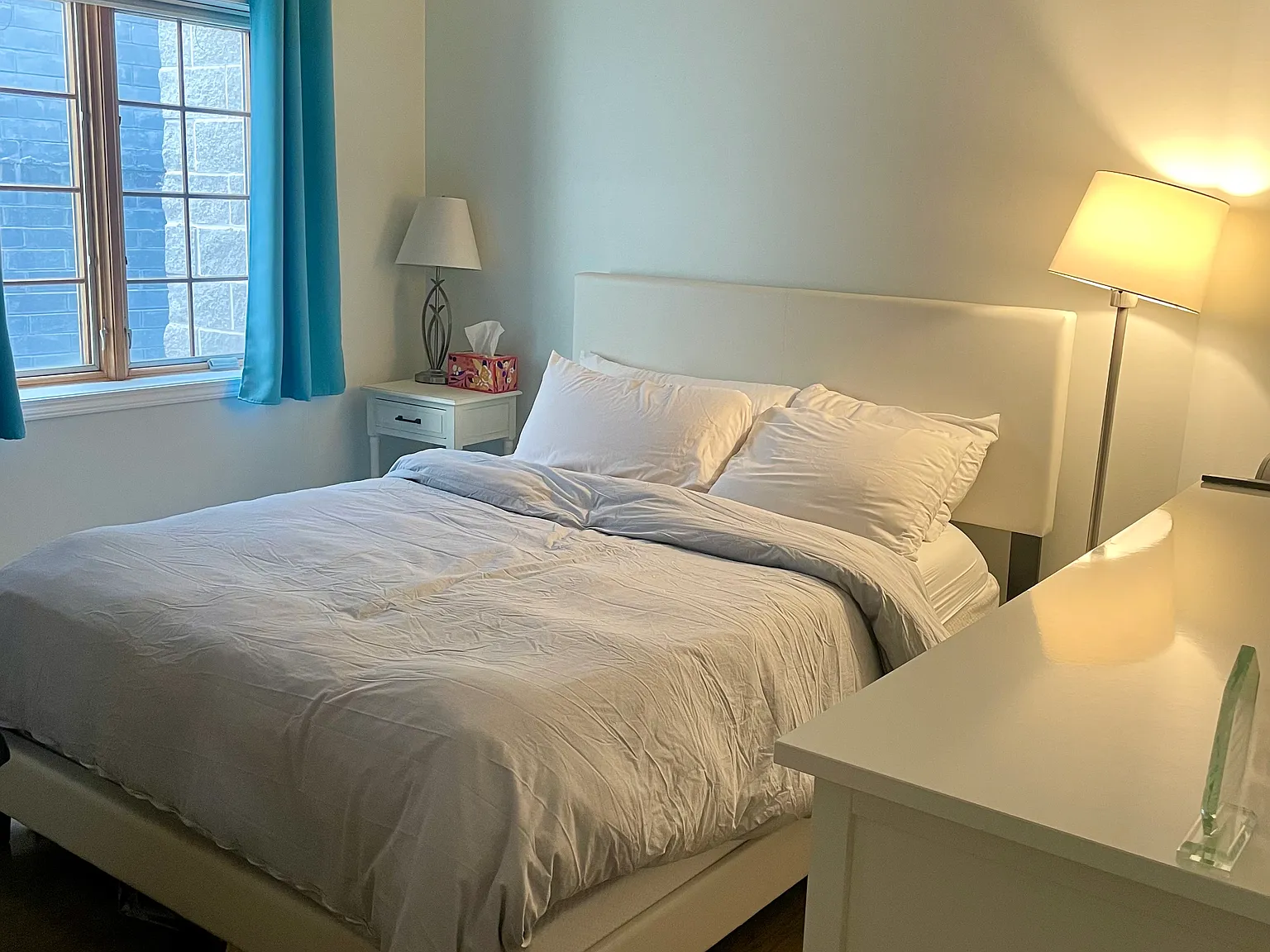 2 bed, 1600 sqft, $4,000 — Photo 3