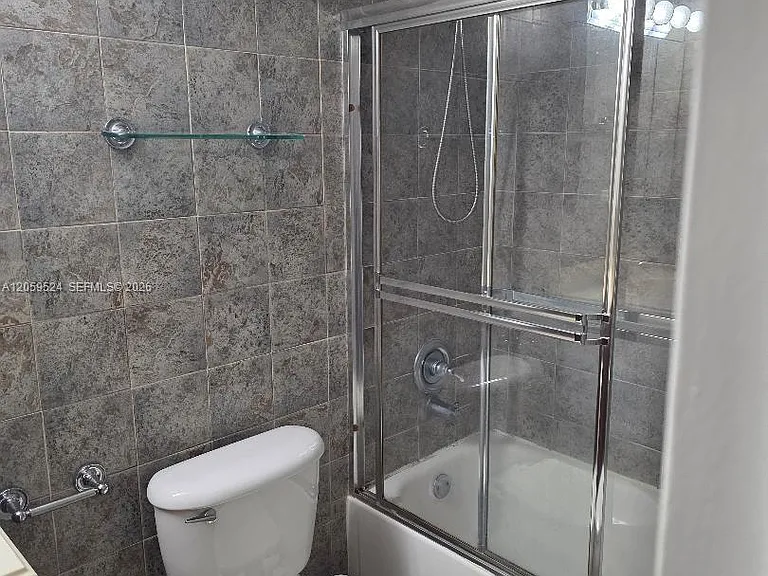 800 Parkview Dr #716 — Photo 16