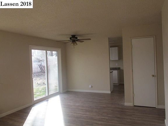 3rd image of 710-020 Lake Ave
