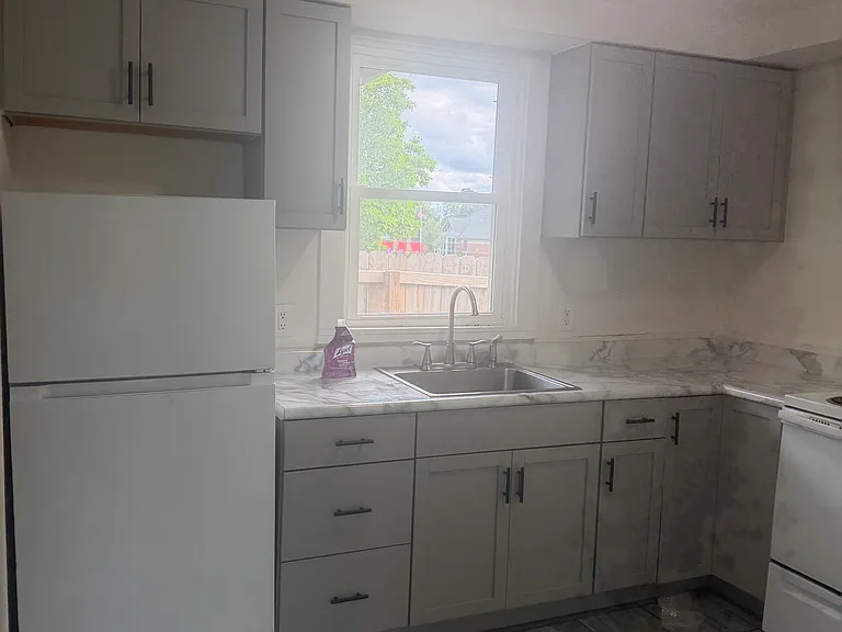 10 Richards Pl #1 — Photo 6