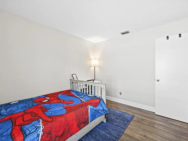 6238 Pompano St — Photo 32