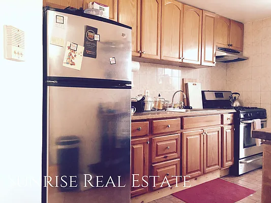 Rented by Sunrise Real Estate | media 10