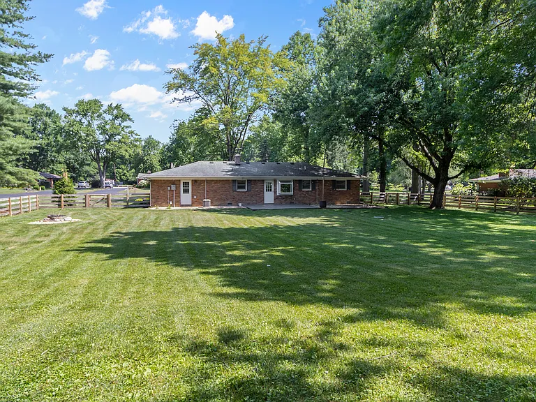 820 Eaglewood Dr — Photo 31