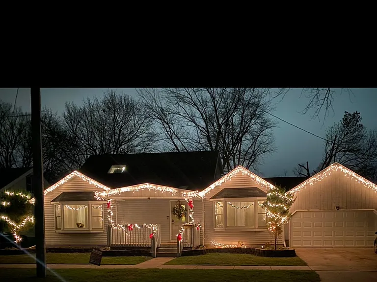 627 Dayton Ave — Photo 2