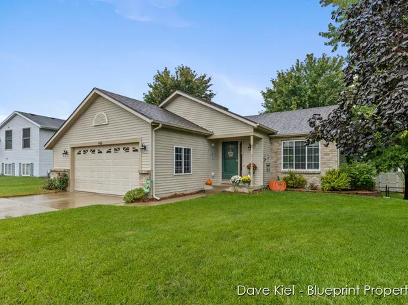 940 Bryanwood Ct, Middleville, MI 49333