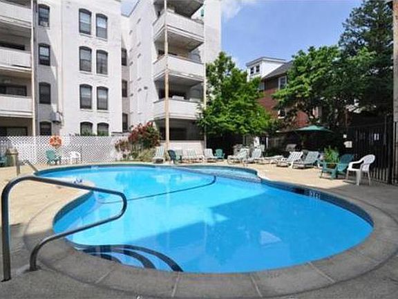 2nd image of 26 Commonwealth Ter APT 3