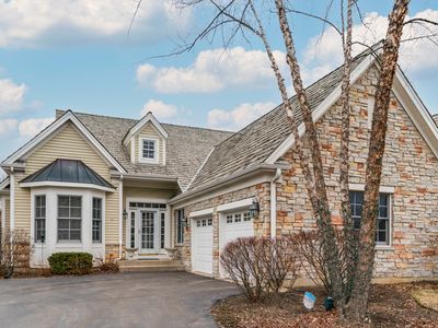 60 S Canterbury Ct, Lake Forest, IL, 60045