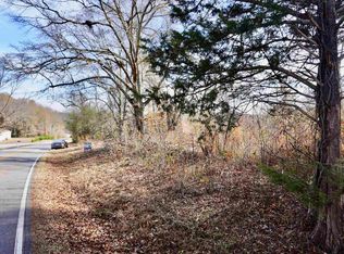 1300 Dickson Rd, Campobello, SC 29322