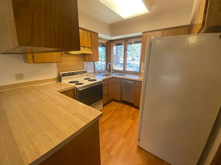 63980 N Highway 97 — Photo 13