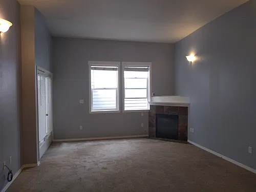 1903 10th Ave W #2 Photo 1