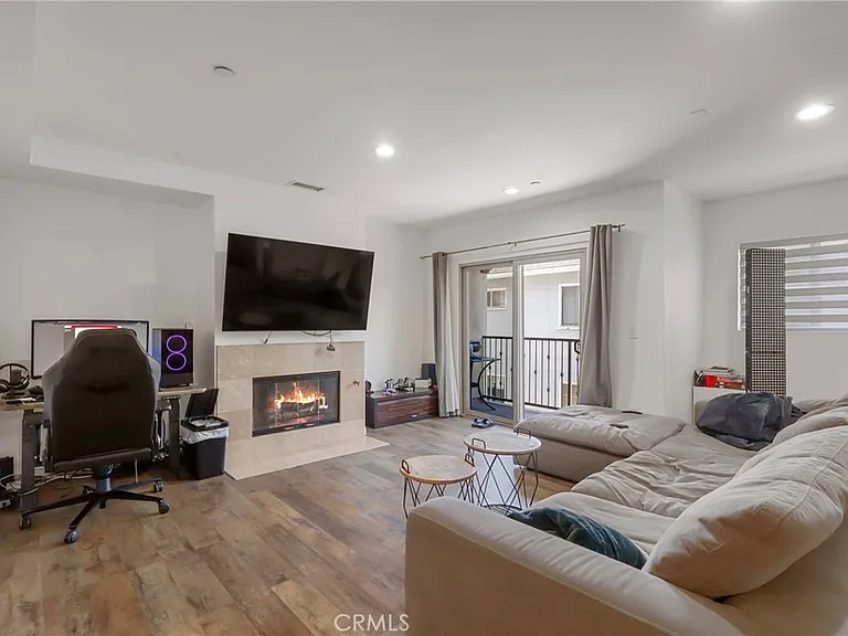 1611 W 208th St #3 — Photo 5