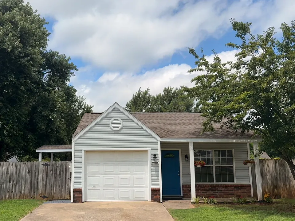 3170 W Essex Dr