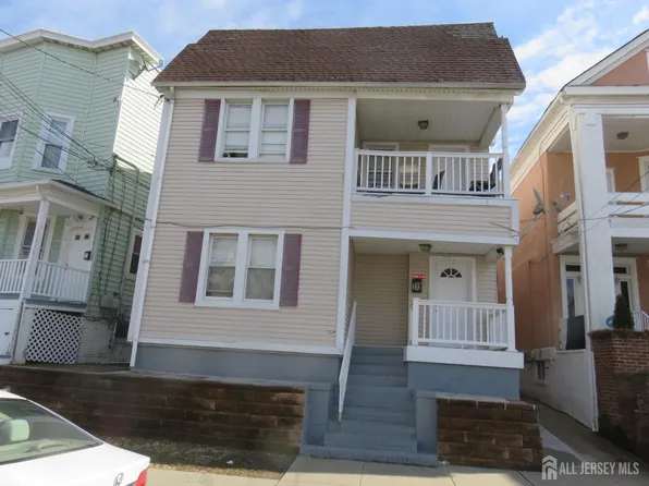 130 Catalpa Ave, Perth Amboy, NJ 08861