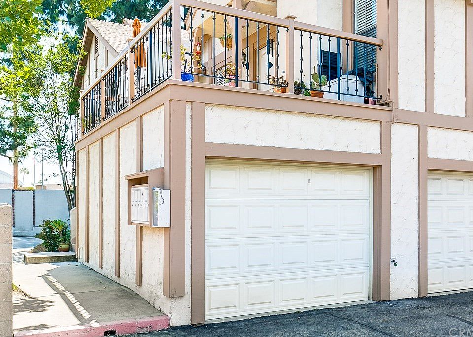 1st image of 444 S Tustin St #5