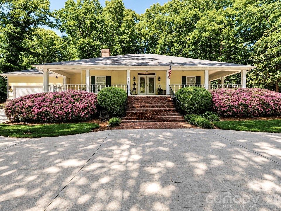 1st image of 361 Gleneagles Rd W