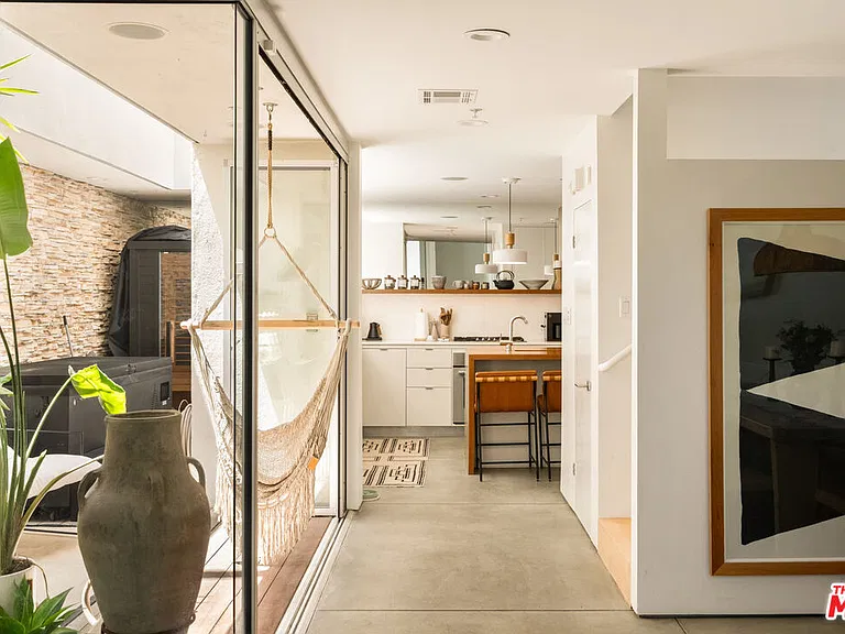 27 Paloma Ave — Photo 10