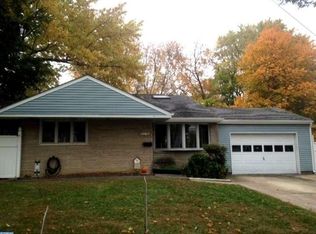 5 S Bell Rd, Bellmawr, NJ 08031