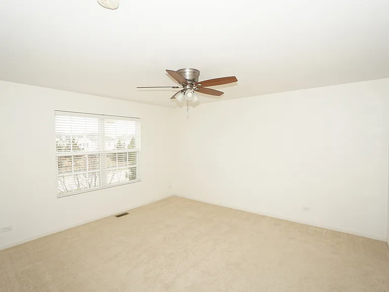 210 Portage Ln #D — Photo 17