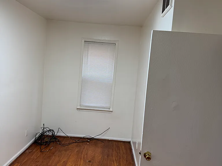 2354 Poland Ave — Photo 7