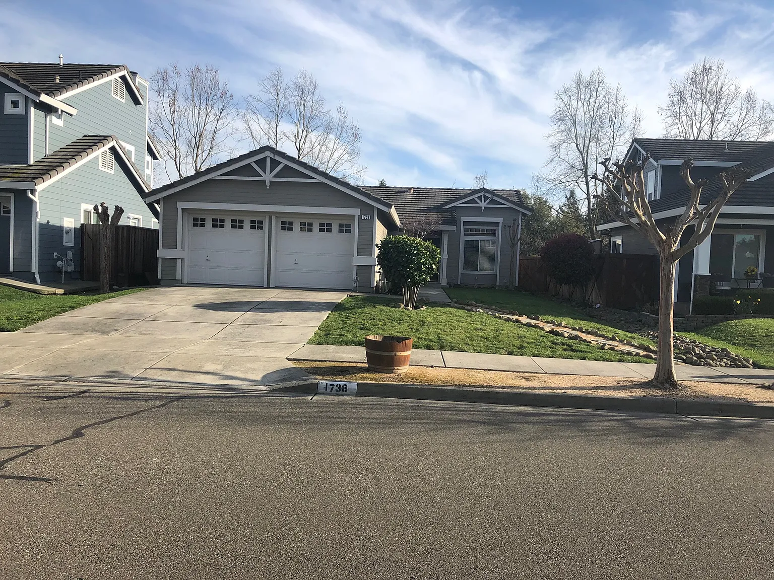 3 bed, 1185 sqft, $3,600 — Photo 1